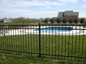 Mukwonago Pool Fencing isenburg 3 e1683301205608 300x225