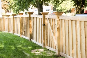 Milwaukee Fence Contractor Yutka Fence 1 9 300x200