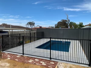 Milwaukee Pool Fencing Chris Lynch approved pic ALI Tubular 600x 300x225